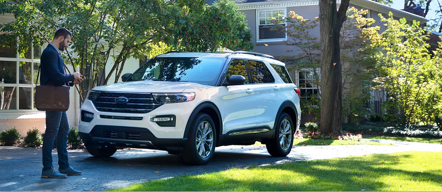 Hall Motor Company - Ford in Lakeview OR