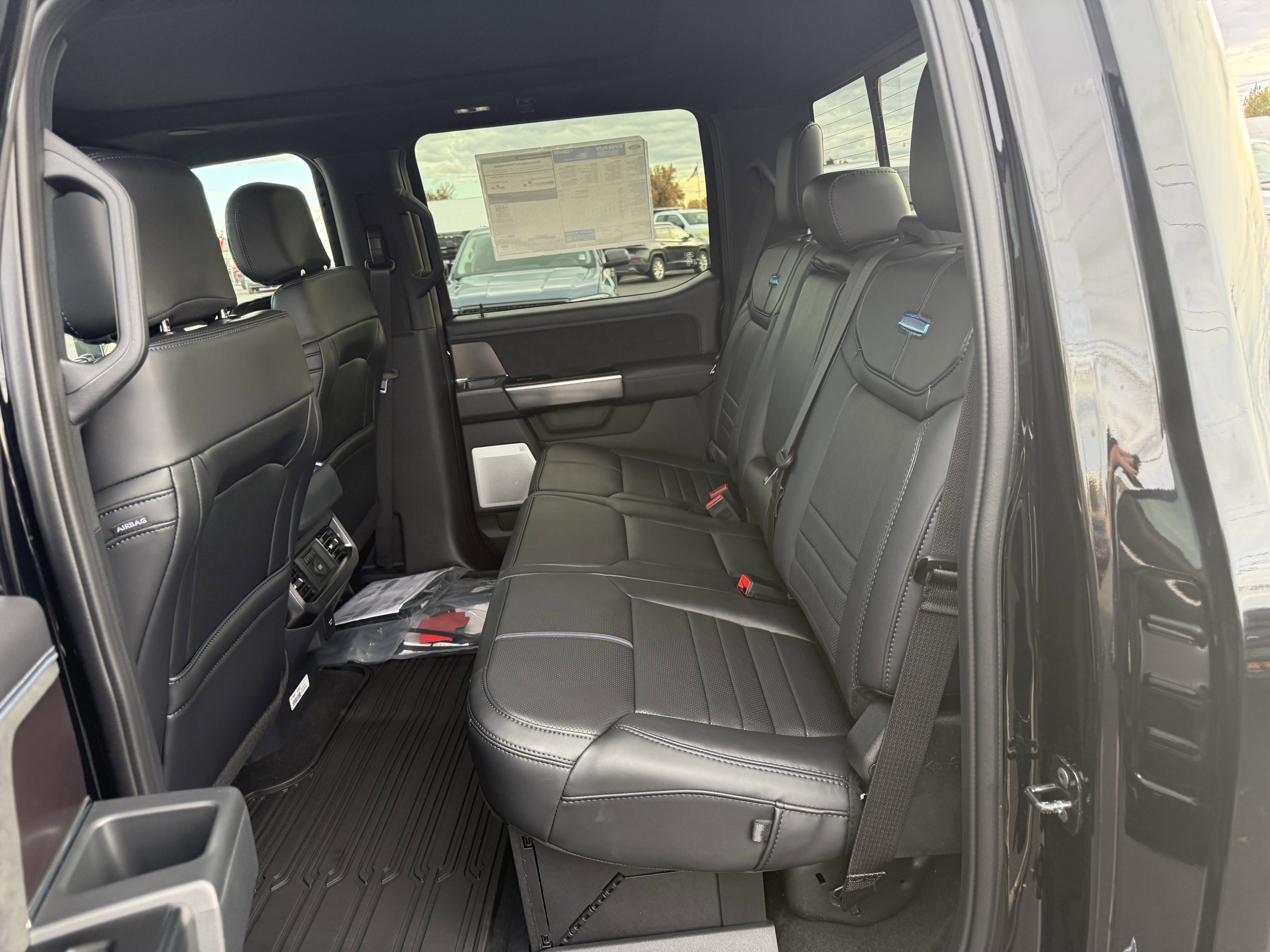 2026 Ford Super Duty F-350 SRW Platinum