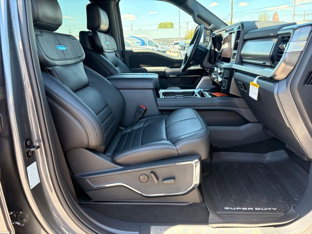 2026 Ford F-350SD F-350® Platinum®