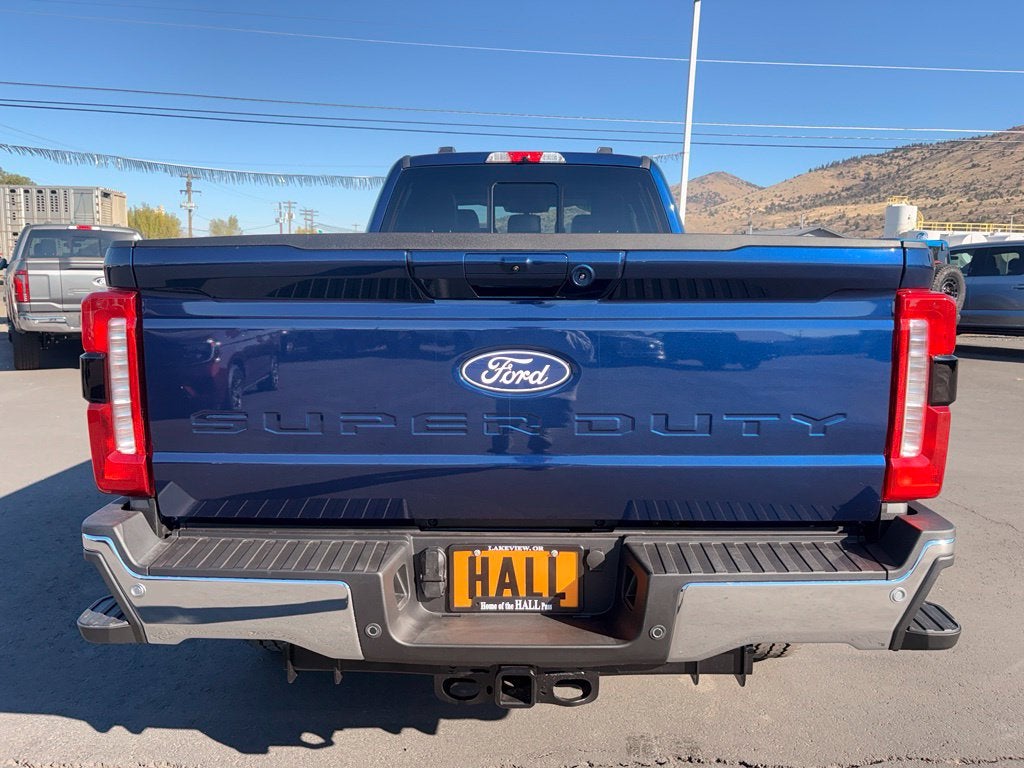2027 Ford F-350SD Lariat
