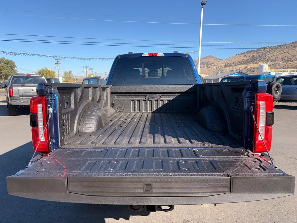 2027 Ford F-350SD Lariat