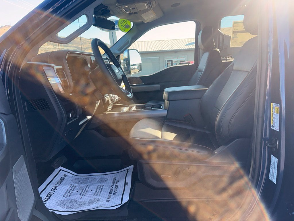 2027 Ford F-350SD Lariat