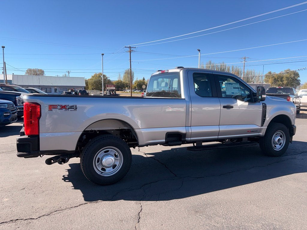 2027 Ford F-350SD F-350® XL