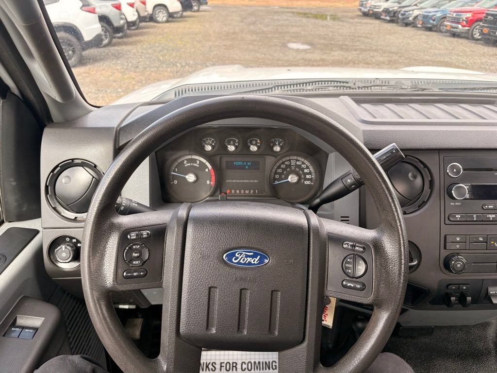 2016 Ford Super Duty F-550 DRW XL