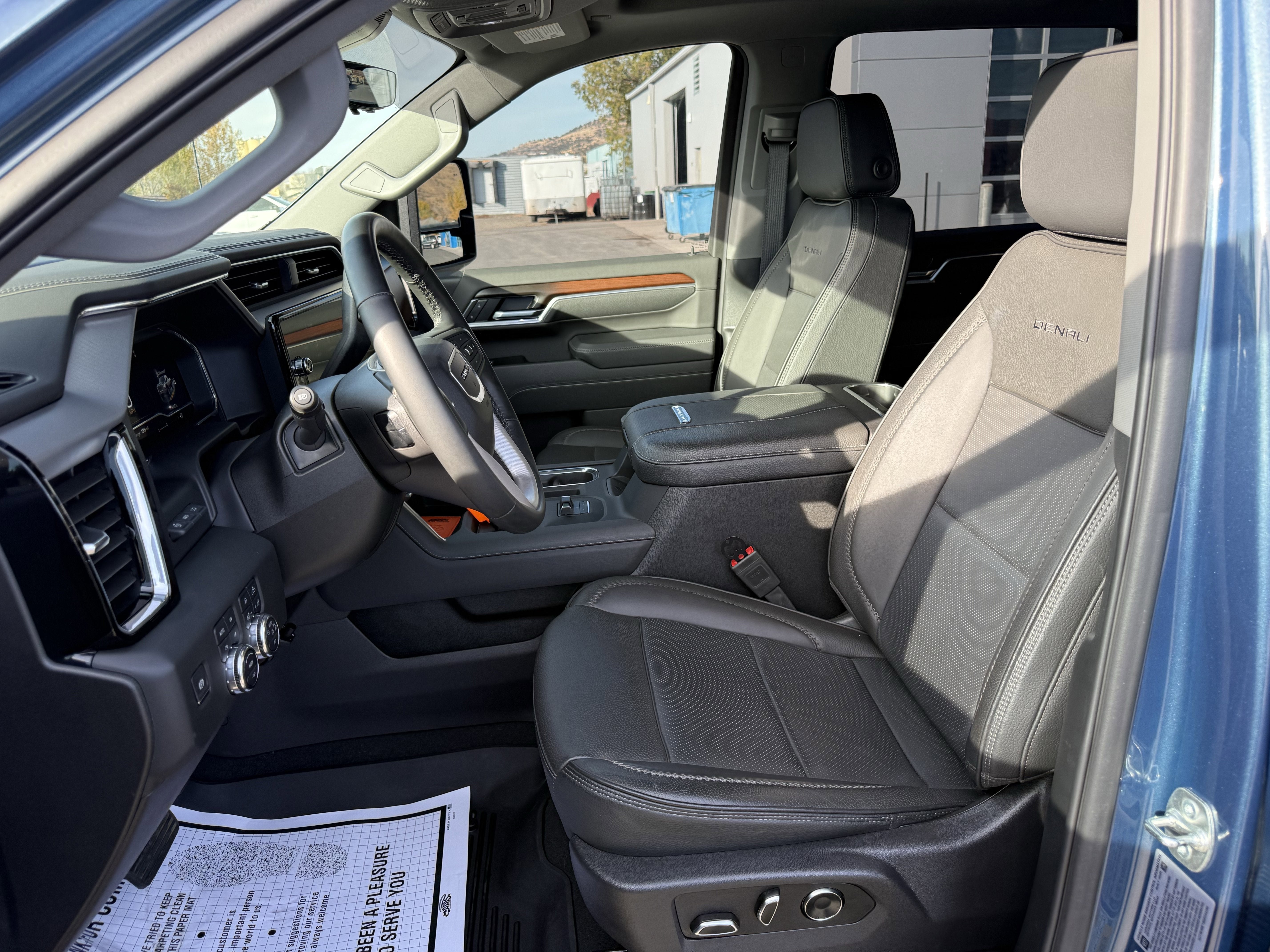 2025 GMC Sierra 3500 HD Denali