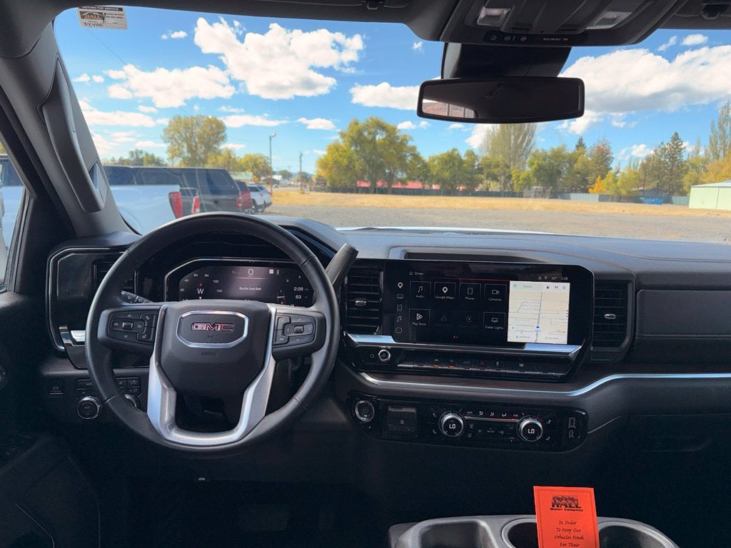 2025 GMC Sierra 1500 SLT