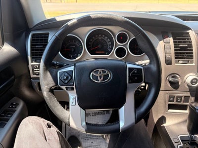 2016 Toyota Sequoia SR5