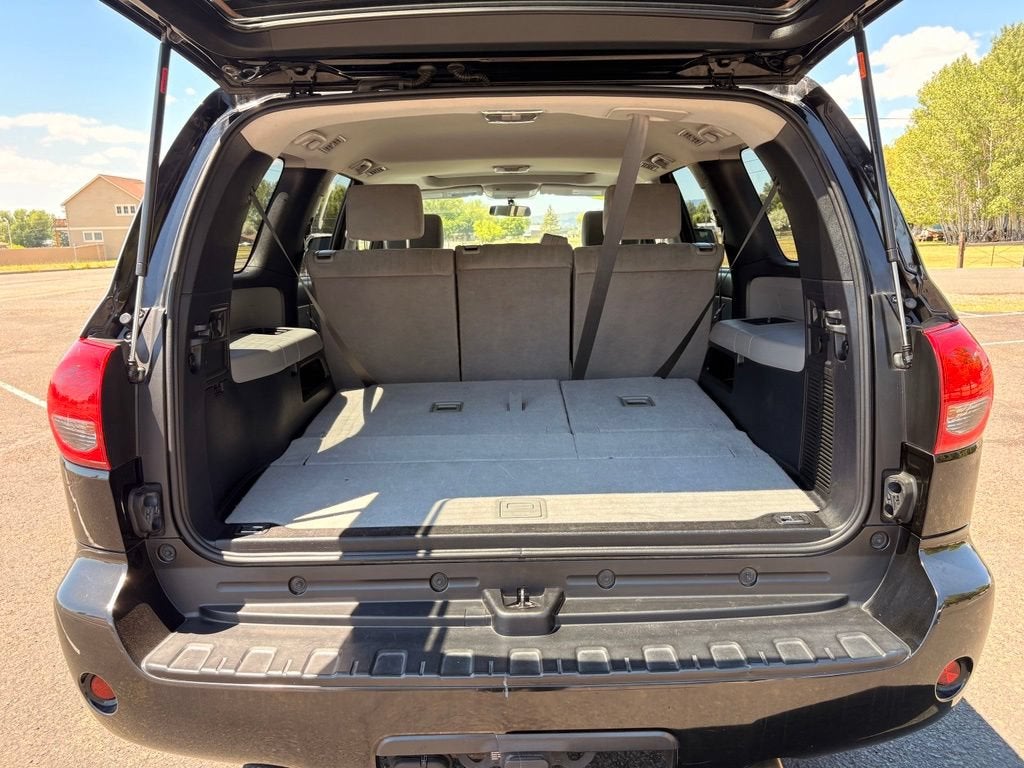 2016 Toyota Sequoia SR5