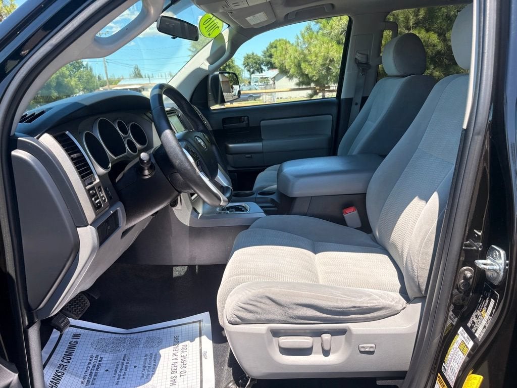 2016 Toyota Sequoia SR5