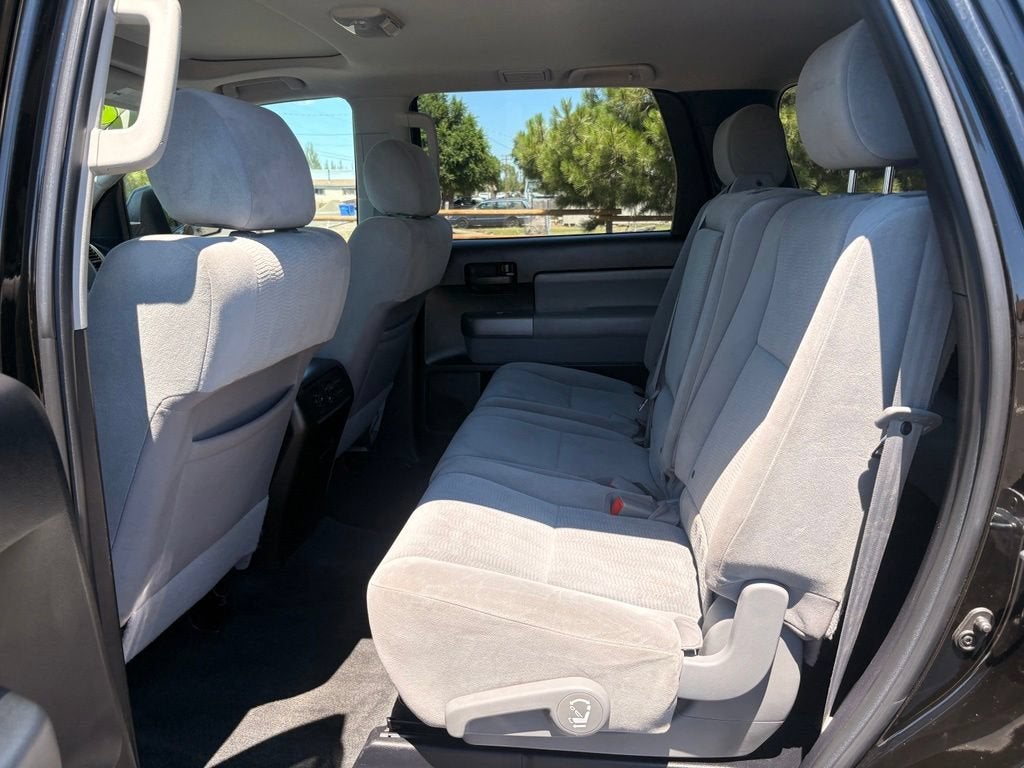 2016 Toyota Sequoia SR5