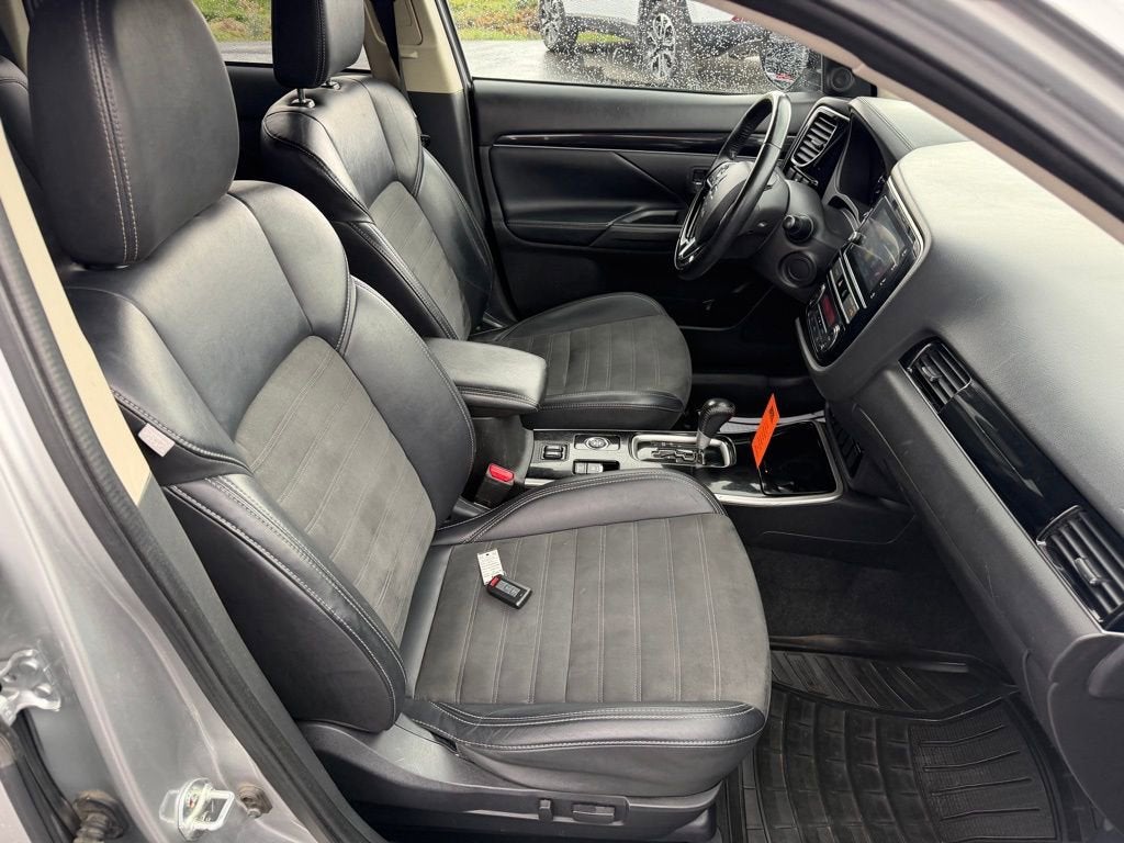 2019 Mitsubishi Outlander ES