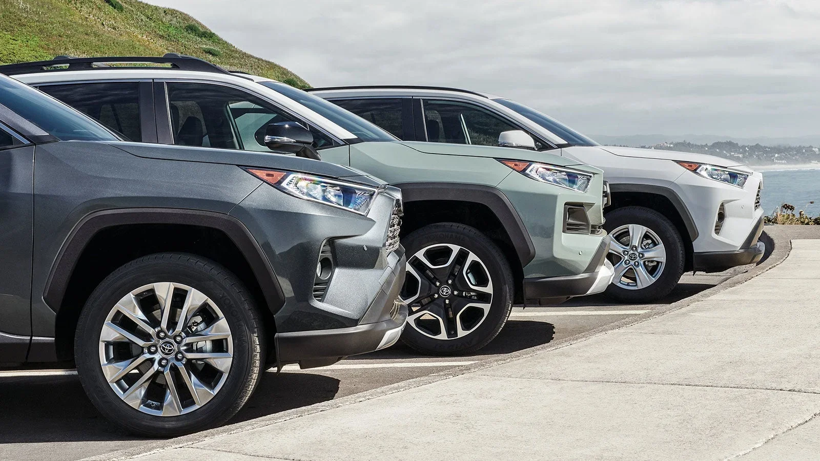 SUVs Lineup at Hall Motor Company Ford